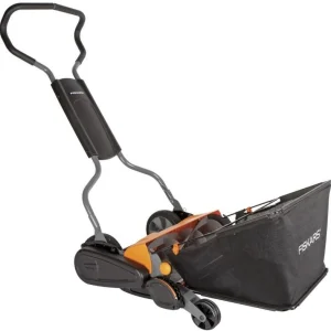 Zlevněný FISKARS vřetenová sekačka MOMENTUM včetně sběrného koše 113882